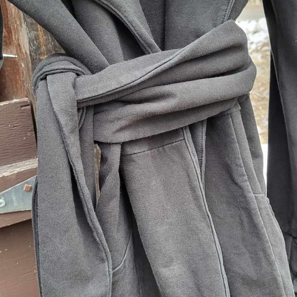 Black Kania Oversized Hood Sweatshirt Cardigan with Detached Belt - Picture 5 of 9